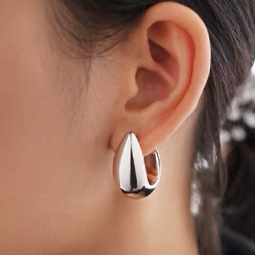 Vola Earrings