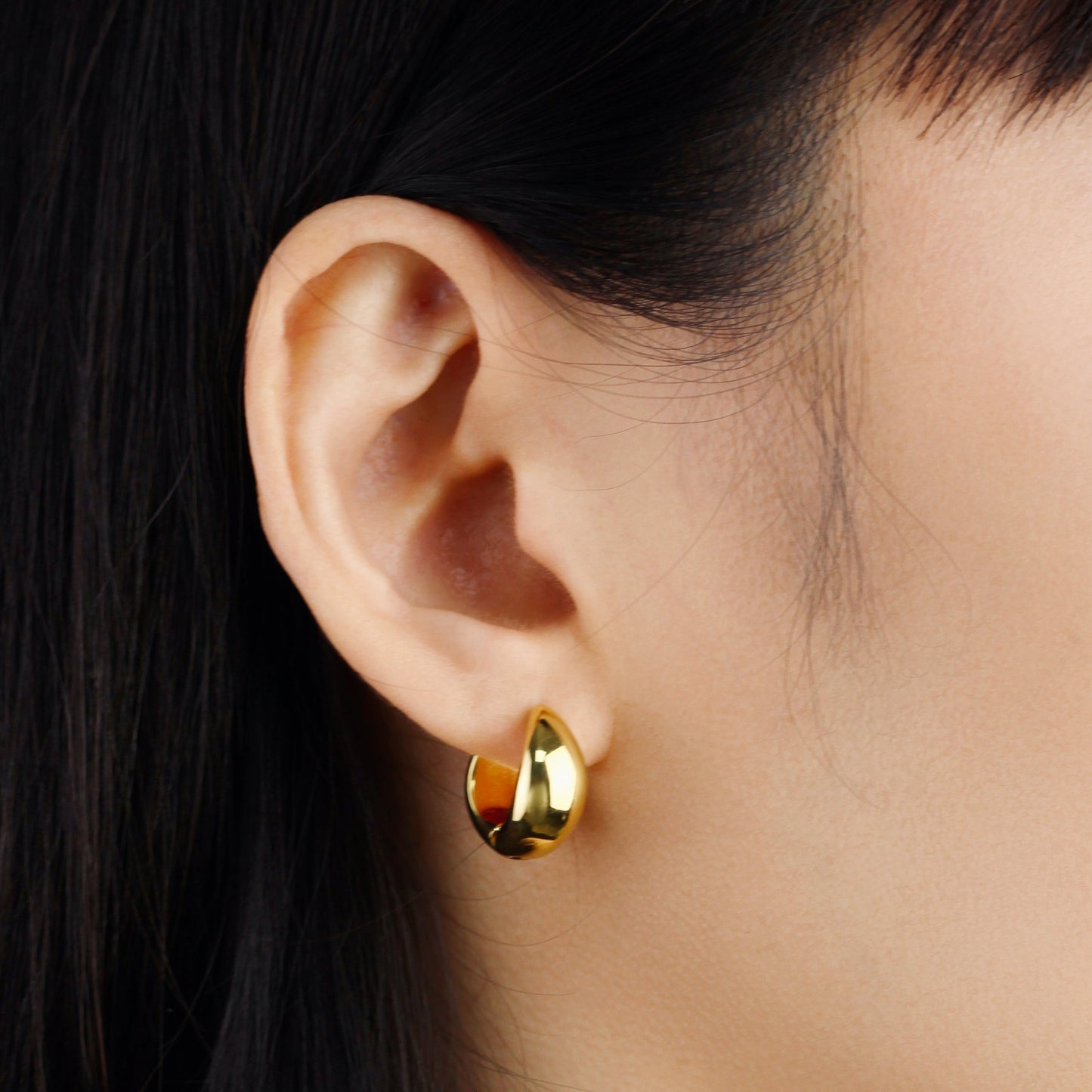 Vola Petite Earrings